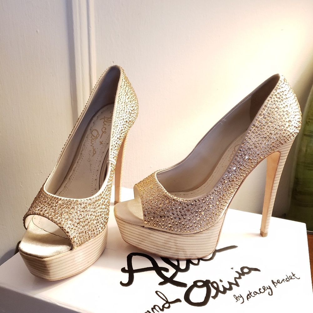 Alice &  Olivia Heels